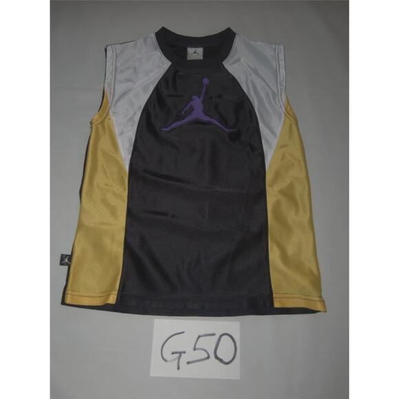 Michael Jordan Sleeveless Shirt Size 6 Boys -1012G50 - Picture 1 of 2